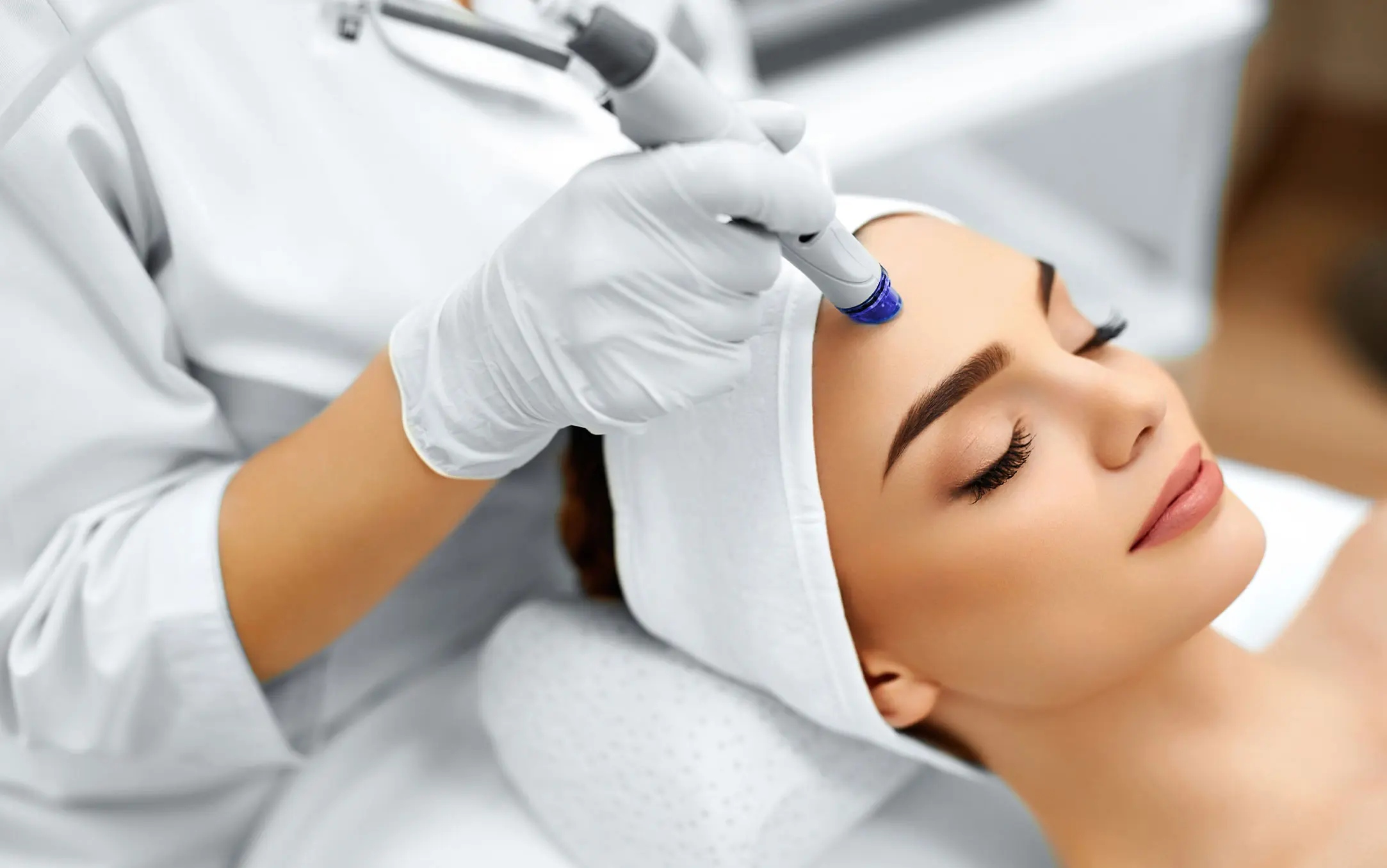 What Is Collagen Lift Therapy and How Can It Help Ageing, Loose Skin Newbury?